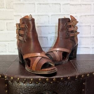 FreeBird RARE Peru Leather Ankle Bootie size 9